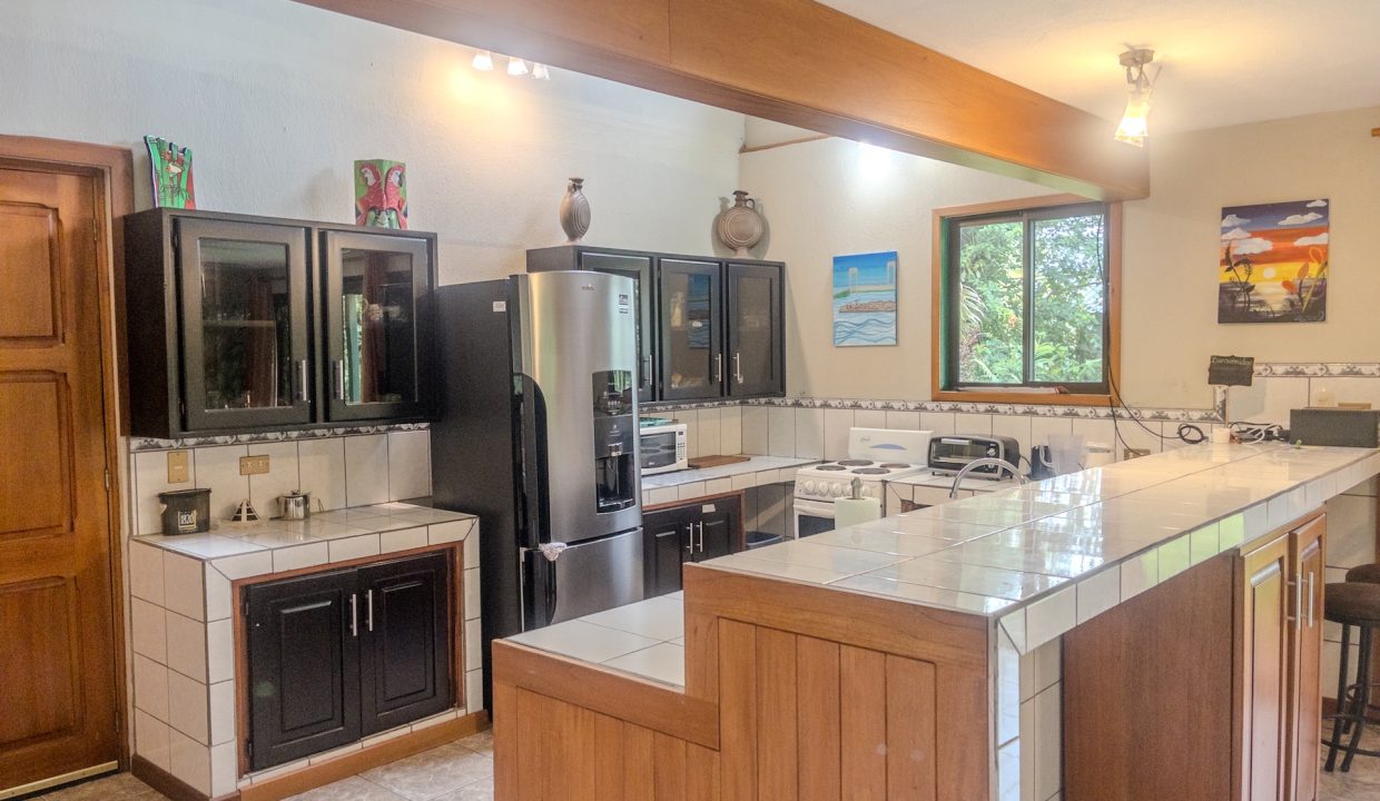 Mel's houser for sale in El Castillo, Arenal, Costa Rica10